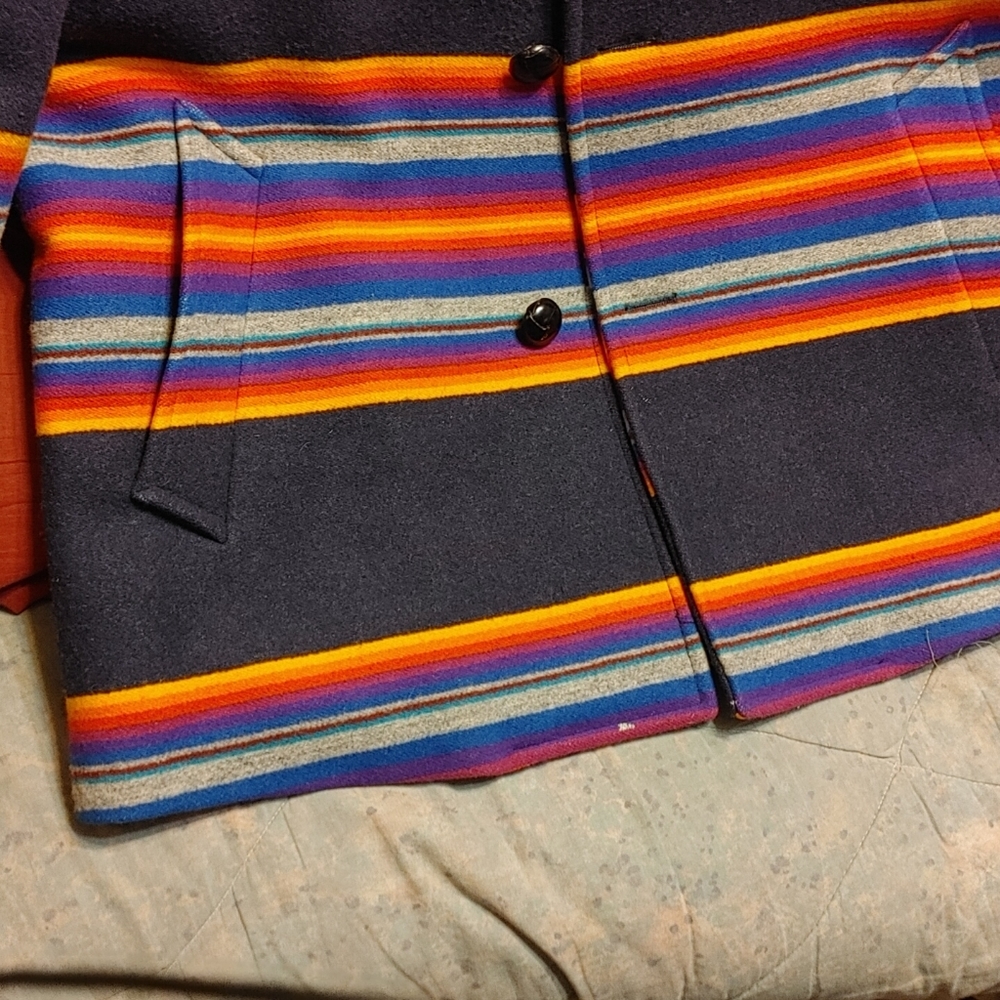 Mens Vintage Pendleton Stripe Cape Style coat - Picture 8 of 16